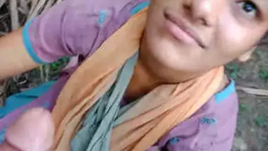 Khet Mein Bf Video - Sexy Desi Girl Sucking Cock Of Bf In Khet Mms Leaked 2 Video Clip indian sex  video