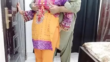 Pakistani Grandpa Fuck Grandma awesome indian porn at Goindian.net