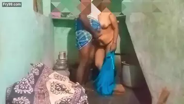 Kerala House Wife Bathing Com - Beautiful Kerala Girls Bathing awesome indian porn at Goindian.net
