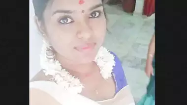 Rajbinshi Girl Sex Video - Desi Village Bhabi Nice Pussy indian sex video