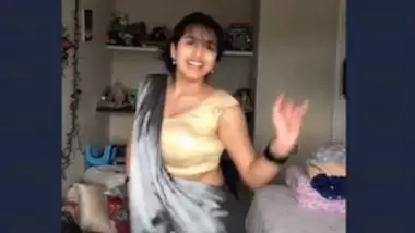 Beautiful Girl Show Her Nude Body indian sex video