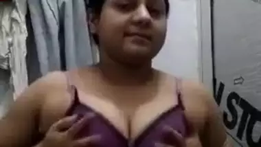 380px x 214px - Horny Desi Girl Masturbating indian sex video