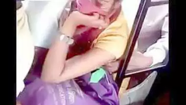 Desi Girl Boobs Pressed Hard In Public Transport And She Is Enjo indian sex  video
