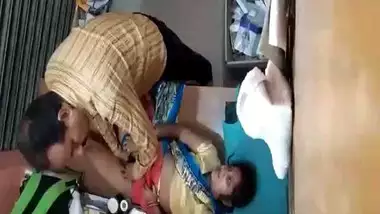 Doctor Fingering Pussy Of Patient indian sex video