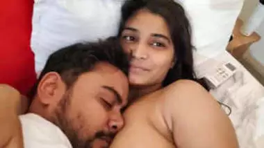 Hot And Beautiful Indian Girl Fucked By Boyfriend indian sex video