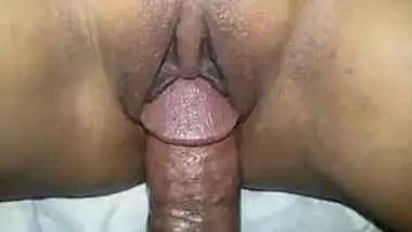 Kallsex - Desi Bhabi's Clean Shaved Pussy Fucked By Hubby indian sex video