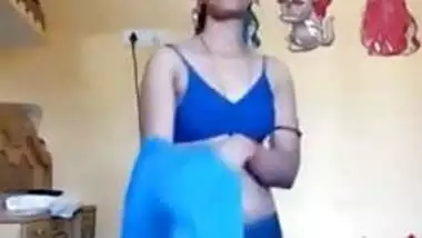 Girls Remove Dress In Bathroom Video - Cute Telugu Girl Priya Changing Her Dress After Bath indian sex video