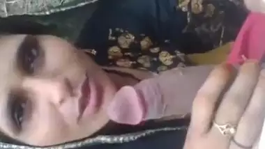 380px x 214px - Rajasthani Aunty Ka Blowjob Bade Lund Ke Sath indian sex video