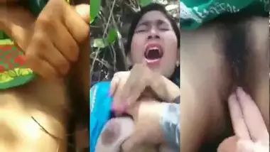 Manipuri College Girl Caught In Park By Local Guys indian sex video
