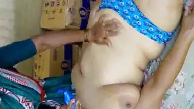 Goa Grls Sex Xx Youtube - Bhabhi Enjoying Topless Massage In Goa indian sex video