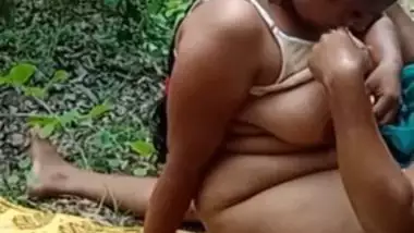 Desi Pak Ajk Beautiful Teen Couple Outdoor Jungle Riding Sex indian sex  video