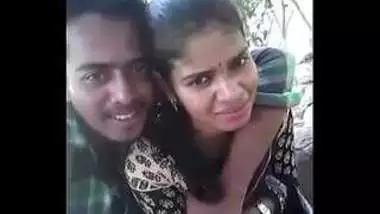 Karnataka Forest Sex Vodeos - Desi Lover Romancein Forest indian sex video