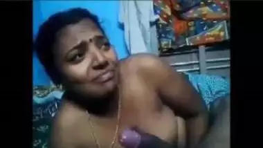 Tamilauntisexvideo - First Blowjob Experience Of Busty Tamil Aunty indian sex video