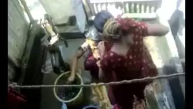 380px x 214px - Hidden Cam Xxx Bangla Desi Village Girls Bathing In Dhaka City Hq indian  sex video