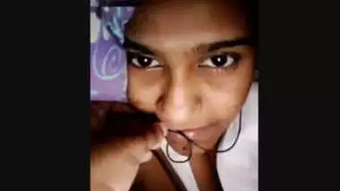 Bangladax - Desi Girl Shows Boobs On Vc indian sex video