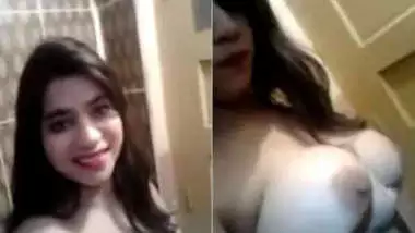 Pingar Girl Sex Videos - Busty Paki Beauty Fingers Xxx Pussy During Solo Chudai Video In Bath indian sex  video