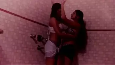 Muslimpornstarsex - Wet Lesbians indian sex video
