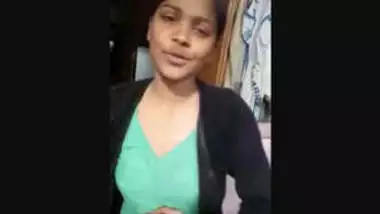 Sexy Desi Girl Strip Her Cloths And Showing Her Nude Body To Lover Indian Sex Video