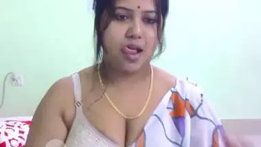380px x 214px - Desi Village Bbw Bhabi Shwo Her Sexy Fgr indian sex video