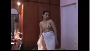 Karnataka Aunty Saree Sex In Kannada awesome indian porn at Goindian.net