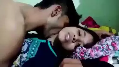 380px x 214px - Desi Petite Girl Stripping On The Cam indian sex video