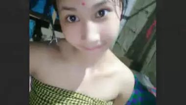 Cute Look Assam Wife Record Nude Selfie indian sex video