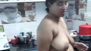 380px x 214px - Chennai Aunty Cooking Naked Tamil Kitchen Nudes indian sex video