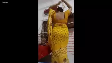 Kannada Auntys Toilet Videos - Tamil Aunty Bathroom Selfie Sex awesome indian porn at Goindian.net