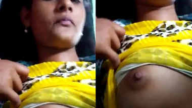 Pushpa Sex Video - Desi Girl Pushpa Showing Her Melons To Lover indian sex video