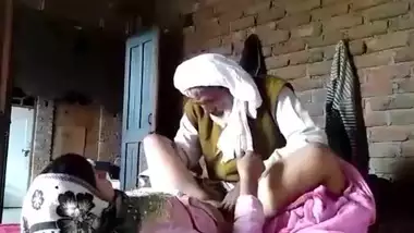 Bihar Old Man Fuck - Desi Old Man Fking Young Daughtrilw indian sex video